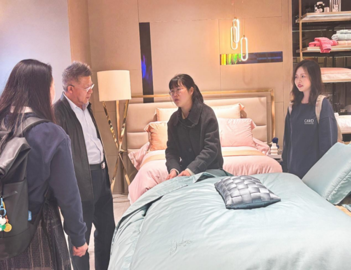 1713421567340432.png 【定稿】企業調研 沈紹基一行赴江蘇南通疊石橋家紡產業集團調研0417669.png